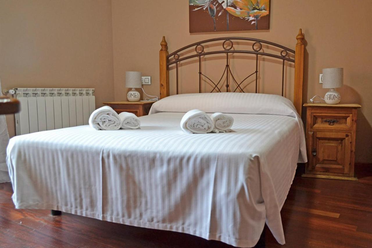 Hotel Rural La Casa De Irene Lubián Екстериор снимка