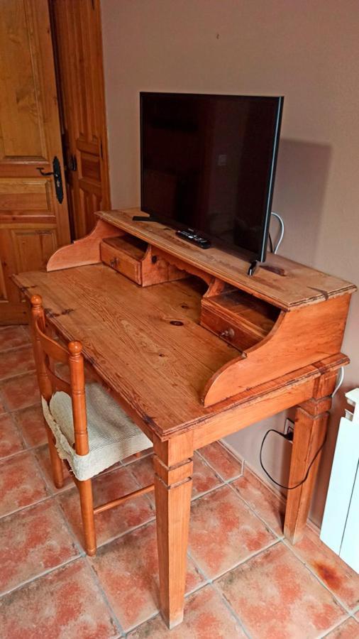 Hotel Rural La Casa De Irene Lubián Екстериор снимка