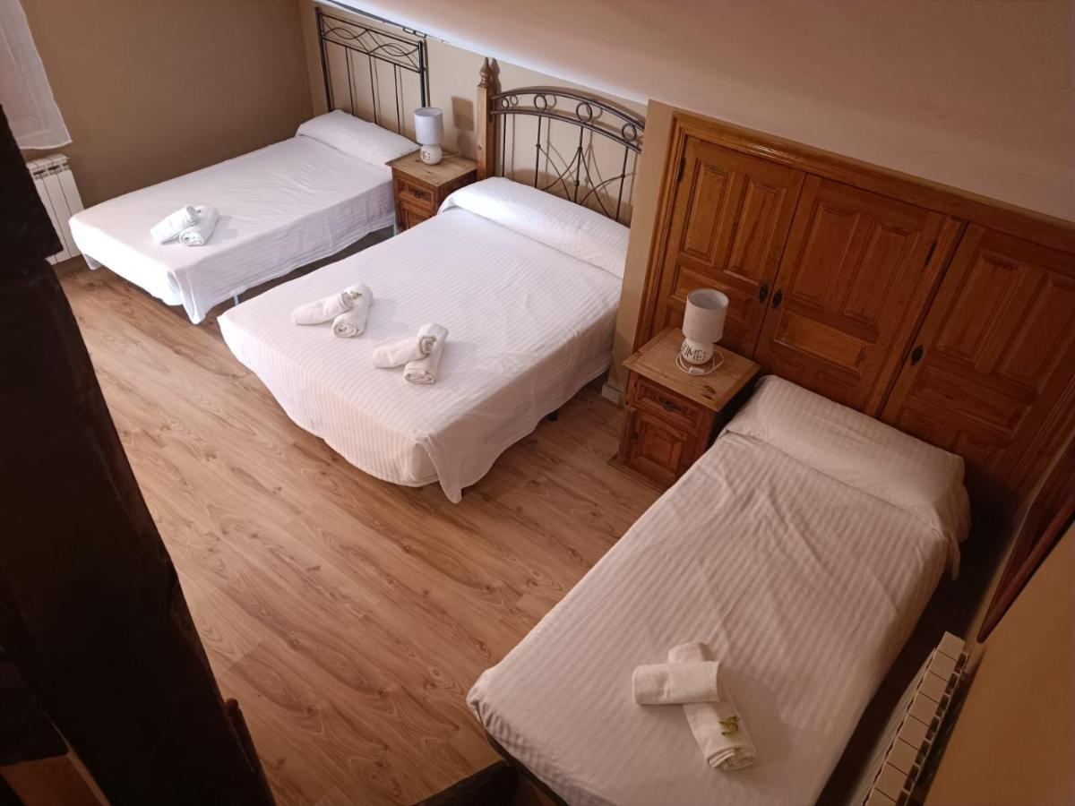 Hotel Rural La Casa De Irene Lubián Екстериор снимка