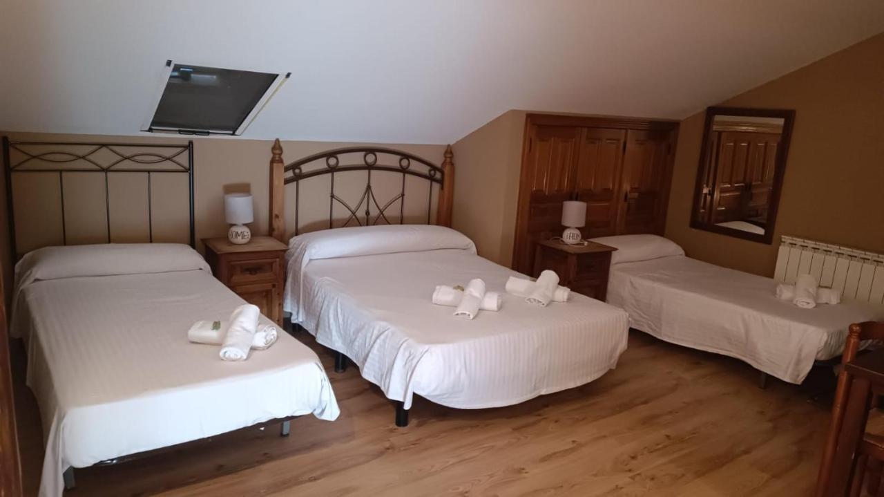 Hotel Rural La Casa De Irene Lubián Екстериор снимка